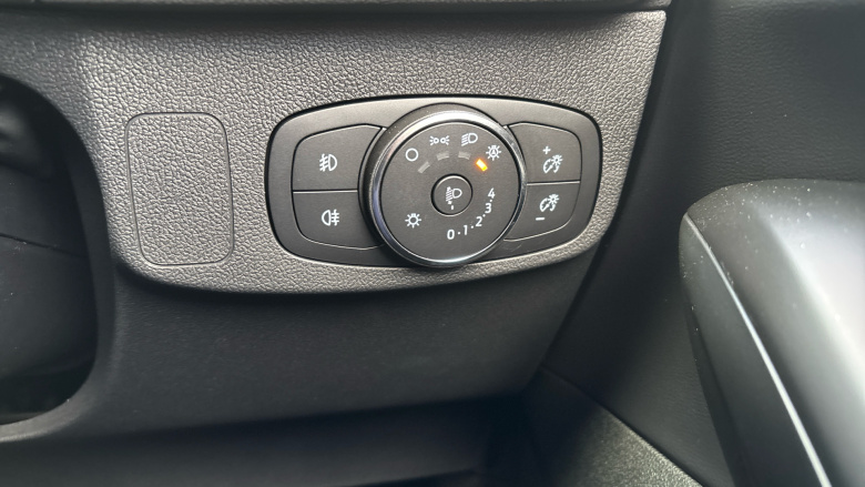 Ford Focus 1.0 EcoBoost Hybrid mHEV 155 ST-Line 5dr Auto Petrol Estate